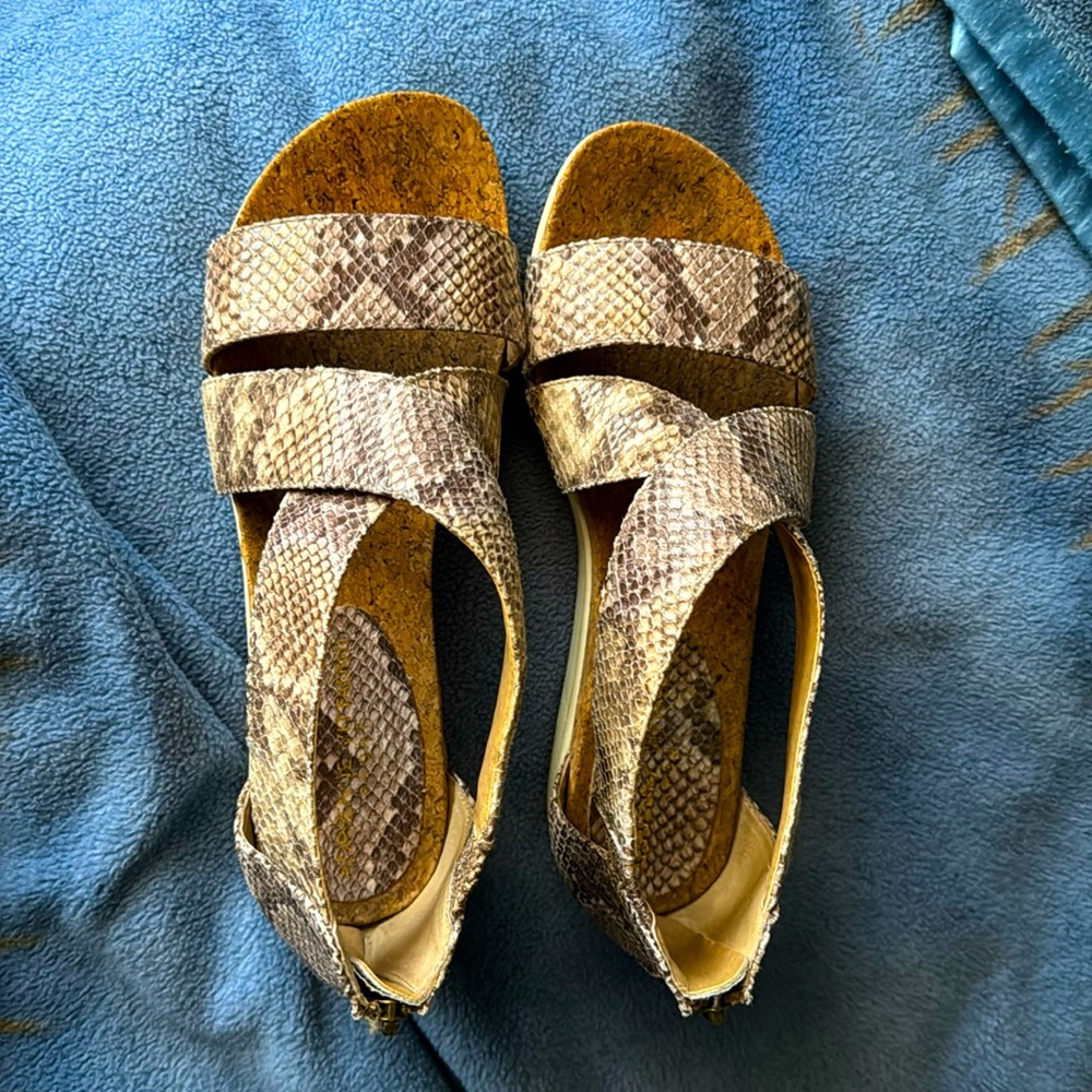Adrienne Vittadini wedge sandals size 8. Used. Great condition.